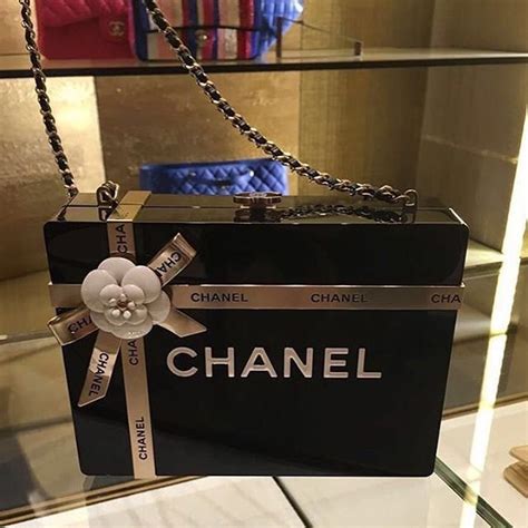 chanel gift with purchase 2024.